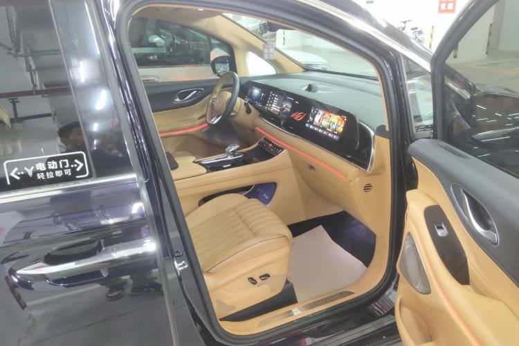 Used VOYAH Dream 2024 PHEV Ultra-Long Range Flagship Edition