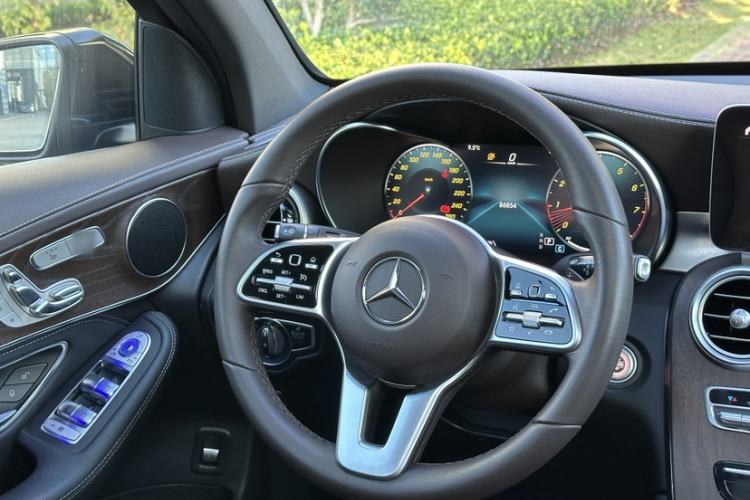 Used Mercedes-Benz GLC 2020 Facelift GLC 300 L 4MATIC Dynamic Edition
