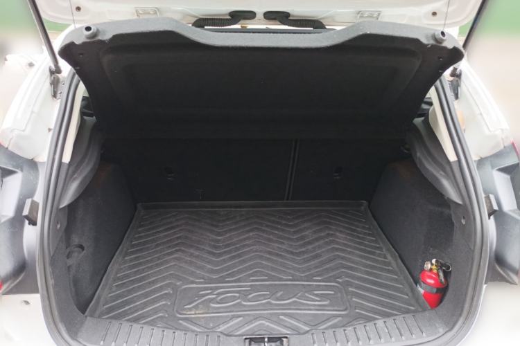 Used Ford Focus 2012 Hatchback 1.6L Automatic Fashion Edition