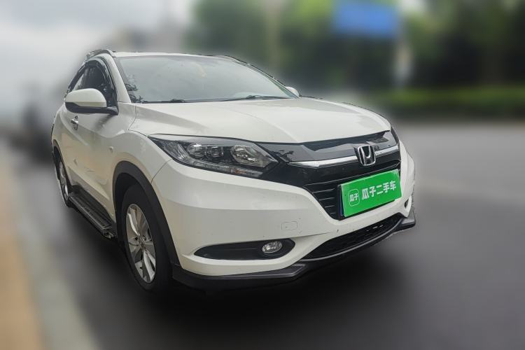 Used Honda Vezel 2017 1.5L CVT 2WD Comfort Model Front Right 45 Deg