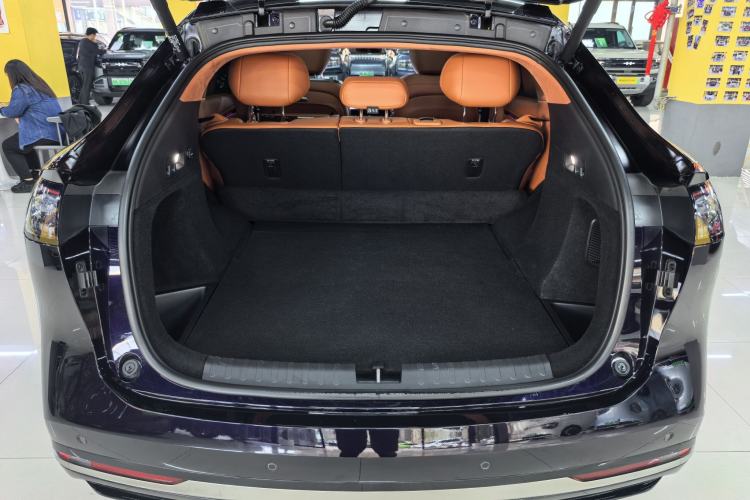 Used Hyptec HT 2025 670 Pro Trunk