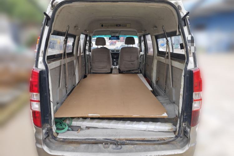 Used Jinbei New Hiace S 2018 1.6L Wealth Edition DLCG16 Trunk