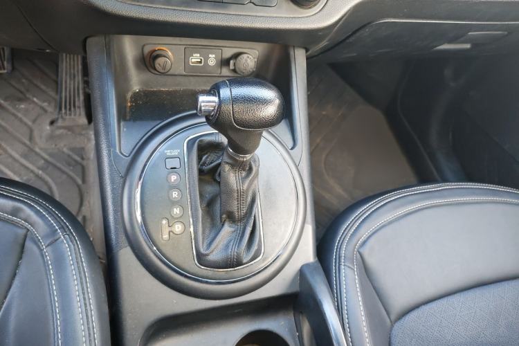 Used Kia Sportage R 2015 2.0L Automatic Two-Wheel Drive GL
