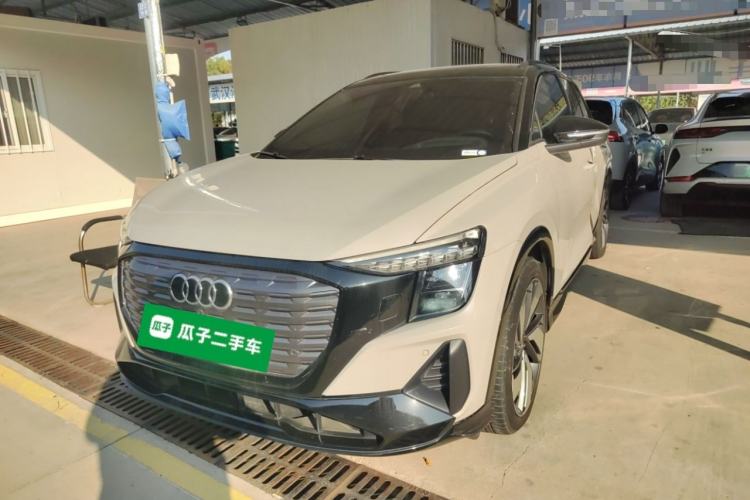 Used Audi Q5 e-tron 2022 40 e-tron Starlight Edition Mech Kit