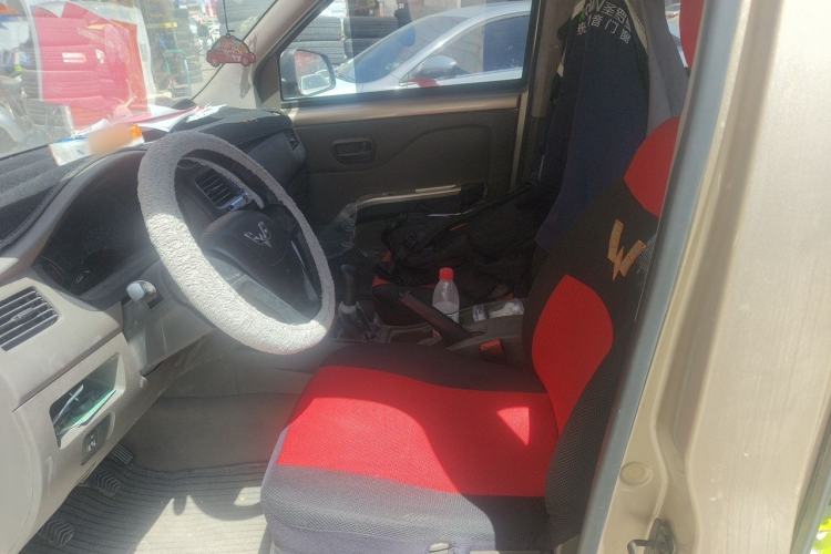 Used Wuling Rongguang V 2018 1.5L Practical Version
