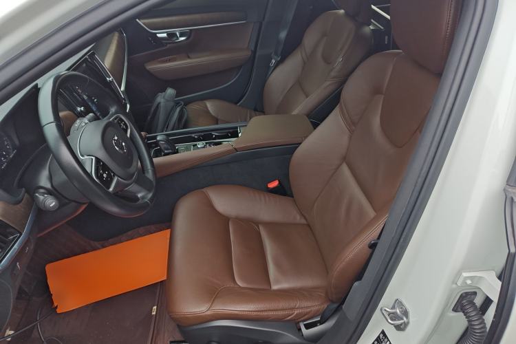 Used Volvo V90 2021 Cross Country B5 AWD Smart Range Edition