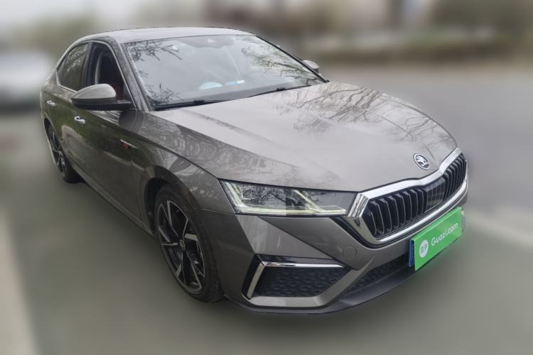 Used Skoda Octavia 2022 PRO TSI280 Luxury Edition Front Right 45 Deg