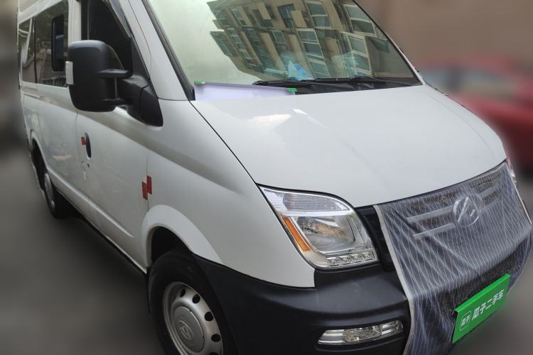 Used SAIC MAXUS Xintu V80 2021 2.0T PLUS Manual All-Around King Short Wheelbase Mid-Roof Variant—5/6/7/8/9-Seater
