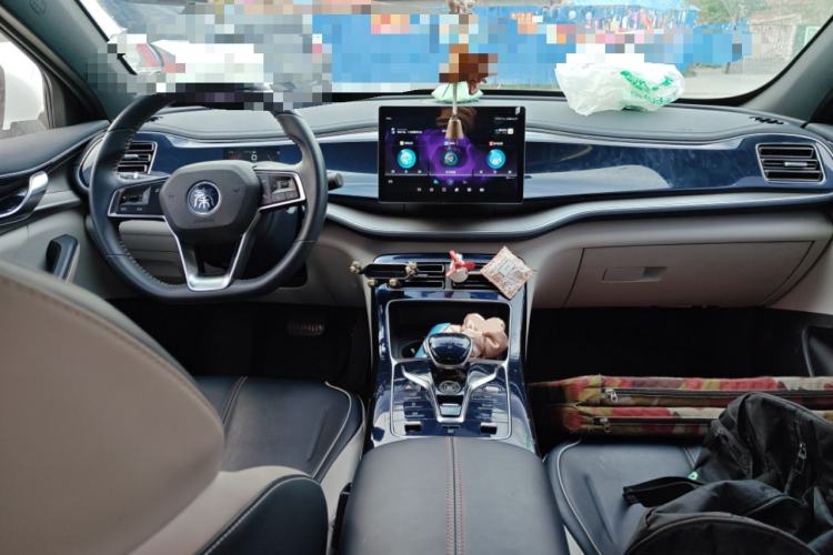 Used BYD Qin PLUS 2021 DM-i 55KM Flagship Model Center Console