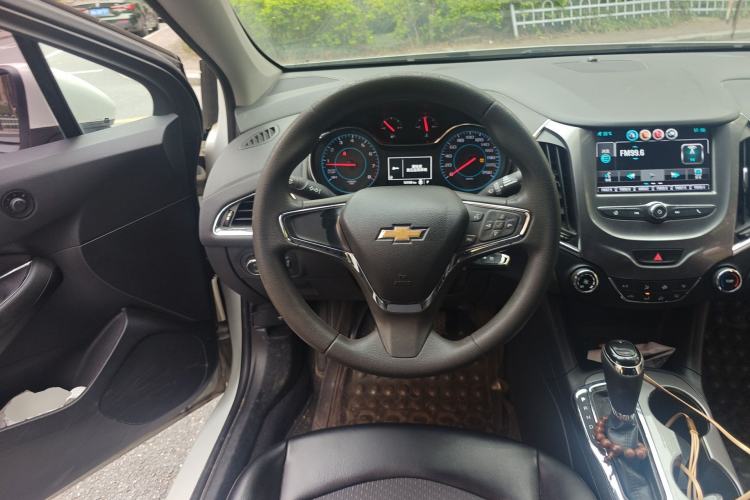 Used Chevrolet Cruze 2017 1.5L Automatic Xuanfeng Edition
