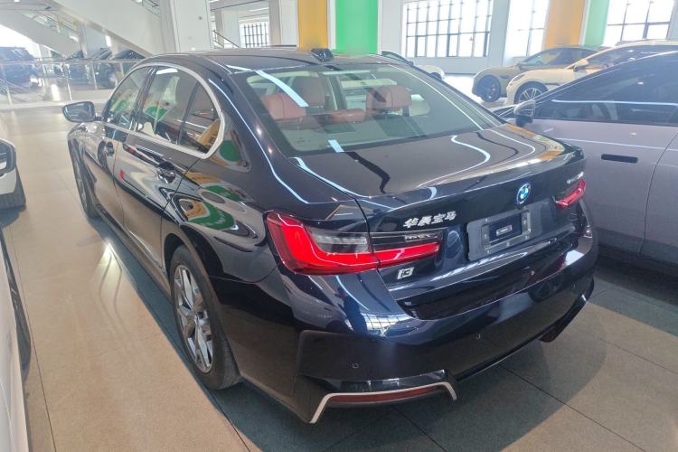 Used BMW i3 2024 eDrive 35 L
