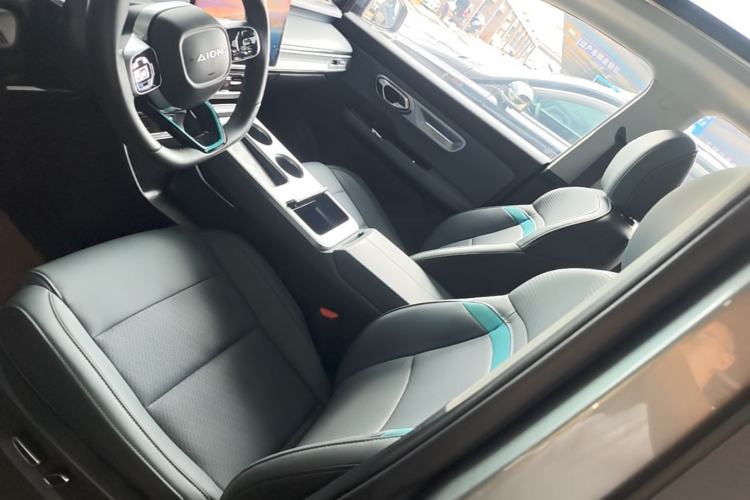 Used AION Y 2023 Plus 510 Smart Edition