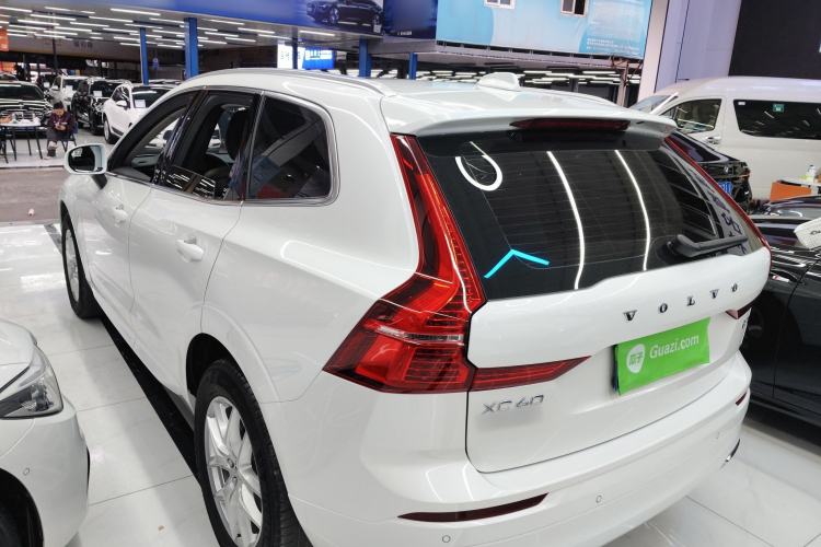 Used Volvo XC60 2019 T5 4x4 Smart Edition China VI Standard
