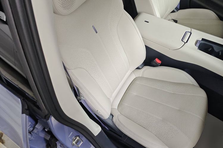 Used Lynk & Co 07 2024 EM-P 126 Long-Range Intelligent Driving Ultra
