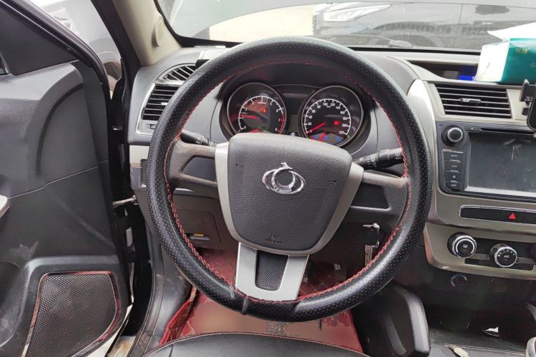 Used Geely Auto GX7 2015 Classic Edition 1.8L Manual Elite Model China IV Steering Wheel