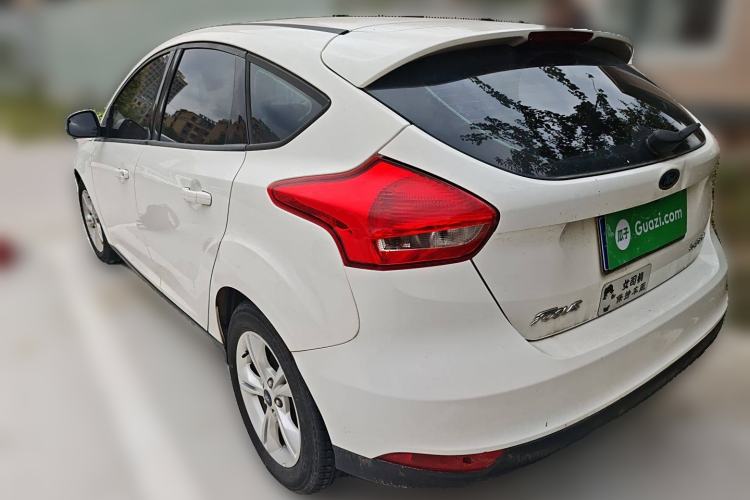 Used Ford Focus 2018 Hatchback Classic 1.6L Automatic Comfort Plus SmartDrive Edition Rear Left 45 Deg