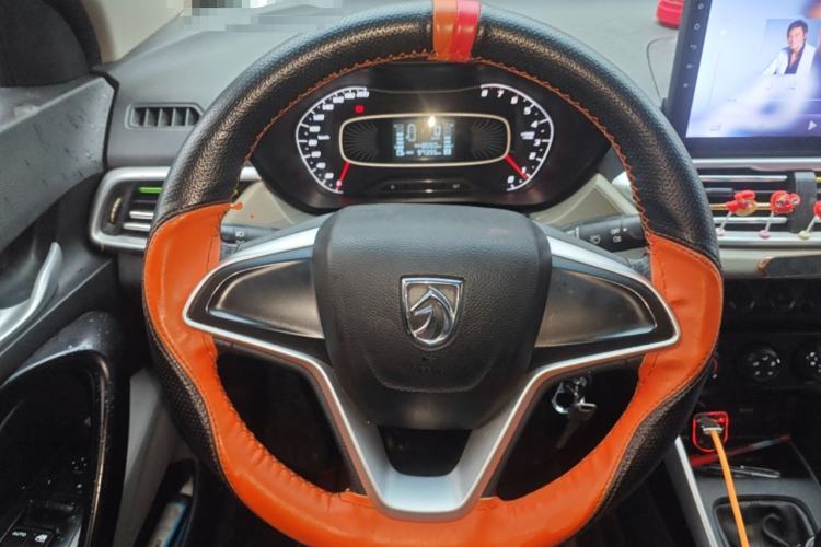 Used Baojun 510 2017 1.5L manual Comfort trim
