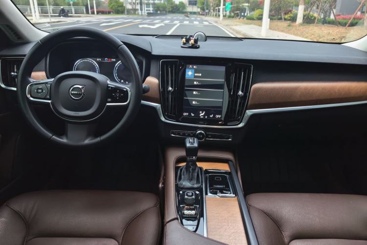 Used Volvo S90 2020 T5 Zhiyi Luxury Edition
