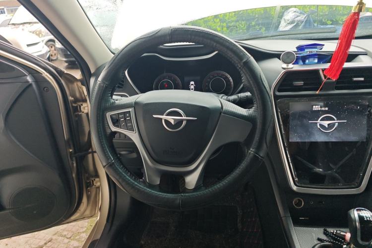 Used Haima Fumei 2017 1.6L Manual Luxury Model Steering Wheel