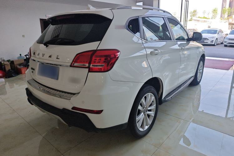 Used Haval H2 2016 Red-Label 1.5T Automatic Two-Wheel Drive Luxury Model Rear Right 45 Deg