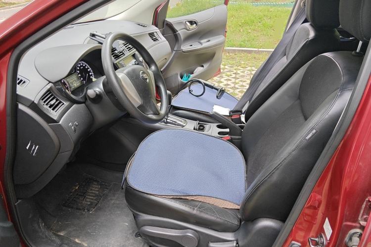 Used Nissan Tiida 2011 1.6L CVT Smart Version Left Front Seat