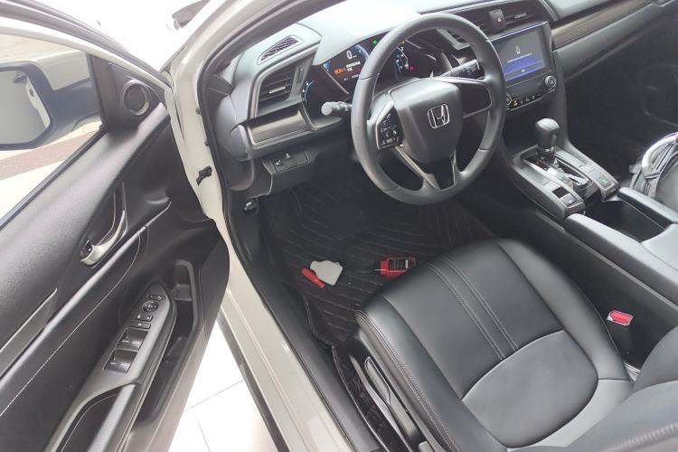 Used Honda Civic 2021 HATCHBACK 220TURBO CVT New Trendsetter