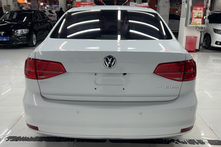 Used Volkswagen Sagitar 2015 1.6L Automatic Comfort Model