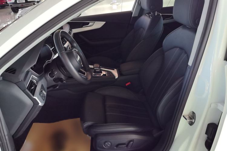 Used Audi A4L 2020 40 TFSI Luxury Dynamic Model