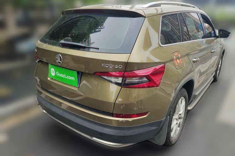 Used Skoda Kodiaq 2017 TSI330 7-Seater Two-Wheel-Drive Luxury Edition
