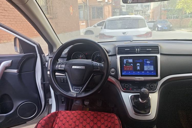 Used Haval M6 2019 1.5T Manual Two-Wheel Drive Urban Version China VI Standard
