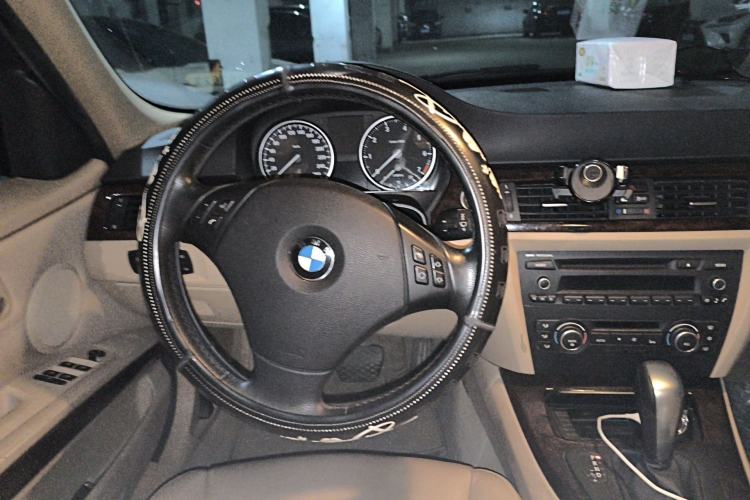 Used BMW 3 Series 2011 320i Sport Edition Steering Wheel