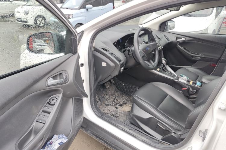 Used Ford Focus 2017 Hatchback 1.6L Automatic Comfort Plus SmartDrive Edition
