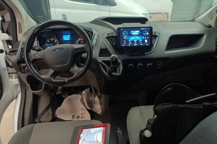 Used Ford Transit 2020 2.0T Diesel Multi-Function Commercial Vehicle Mid-Chassis Low-Roof Design with Dual Rear Doors Meeting China VI Emission Standards