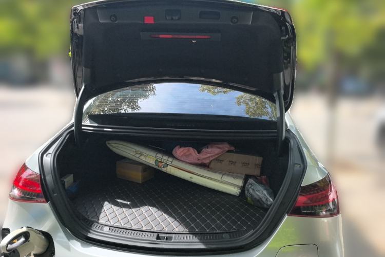 Used Mercedes-Benz E-Class New Energy 2022 Facelift E 350 e L Plug-in Hybrid Sedan Trunk