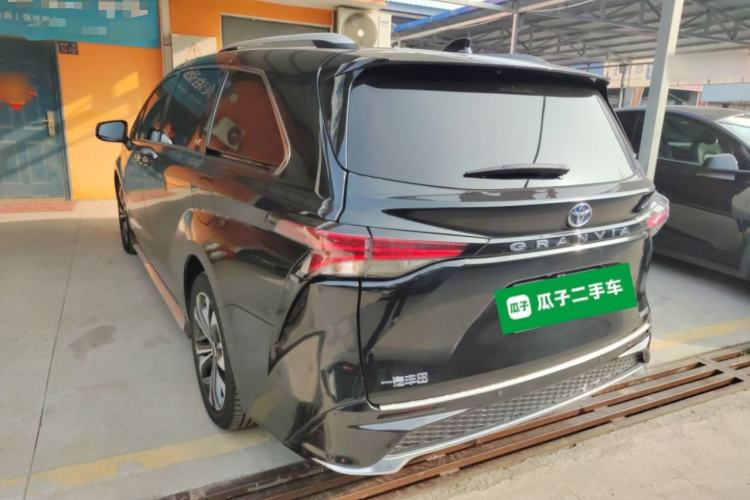 Used Toyota Granvia 2023 2.5L Hybrid Prestige VIP Edition
