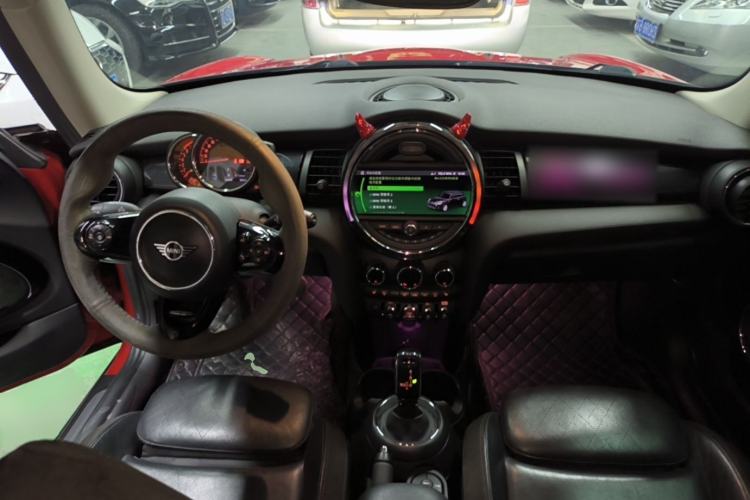 Used MINI 2019 1.5T COOPER Artist Center Console