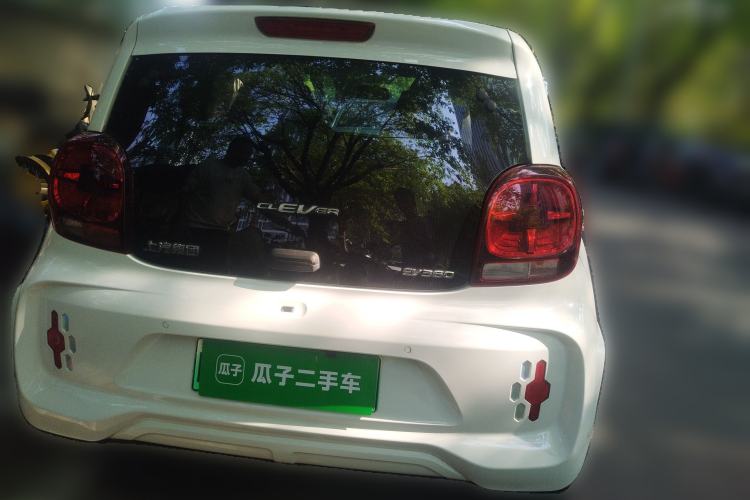 Used Roewe Clever 2021 302 km New Four-Seater Super-Efficient Version