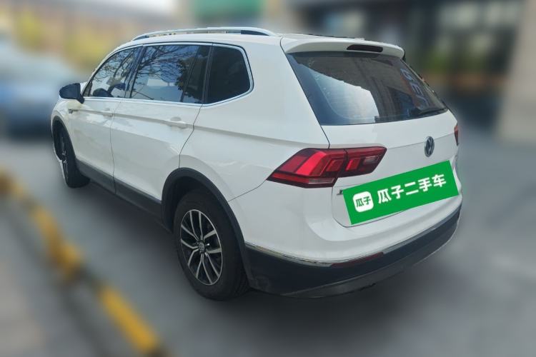 Used Volkswagen Tiguan L 2017 330TSI Automatic Two-Wheel Drive Luxury Edition Rear Left 45 Deg