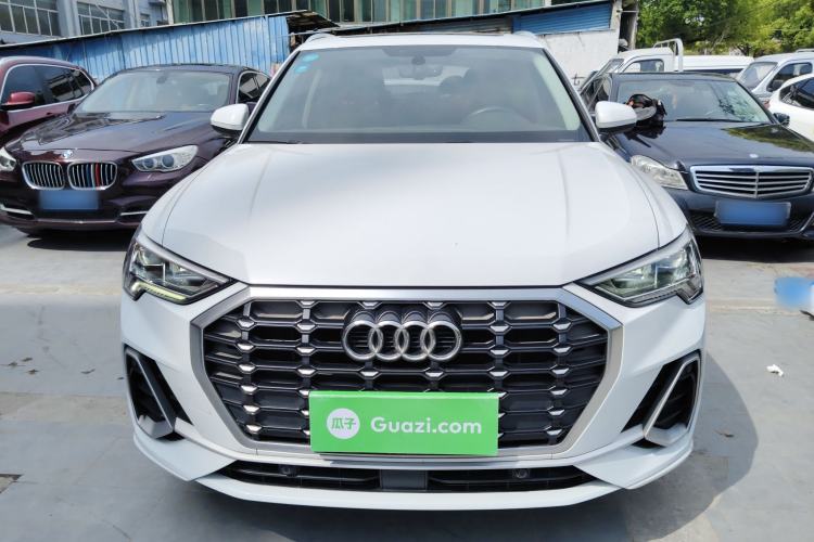 Used Audi Q3 2019 35 TFSI Advanced Dynamic Edition
