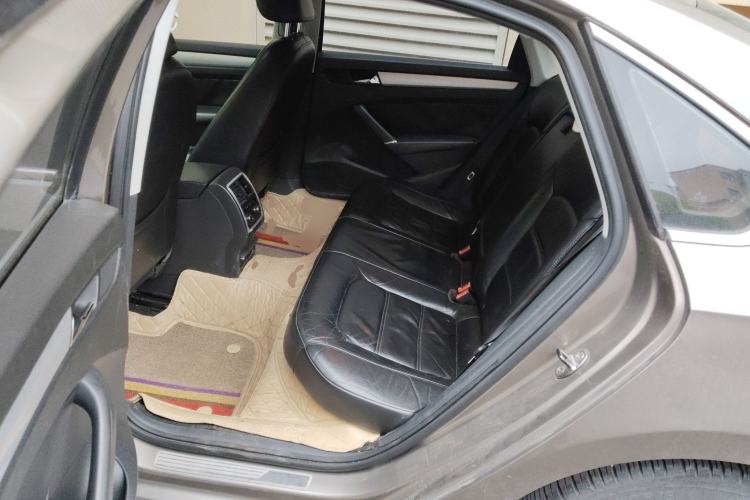 Used Volkswagen Passat 2013 1.8TSI DSG Prestige Edition Left Rear Seat