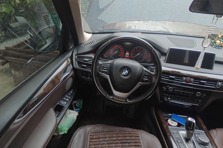 Used BMW X5 2017 xDrive28i
