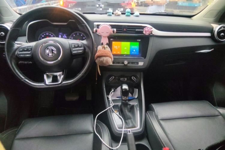 Used MG ZS 2017 1.5L Automatic Luxury Edition Interior 2