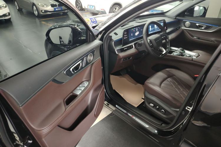 Used Chery Tiggo 8 PRO 2024 Champion Edition 390T Two-Wheel Drive Peak Version 7 Seats