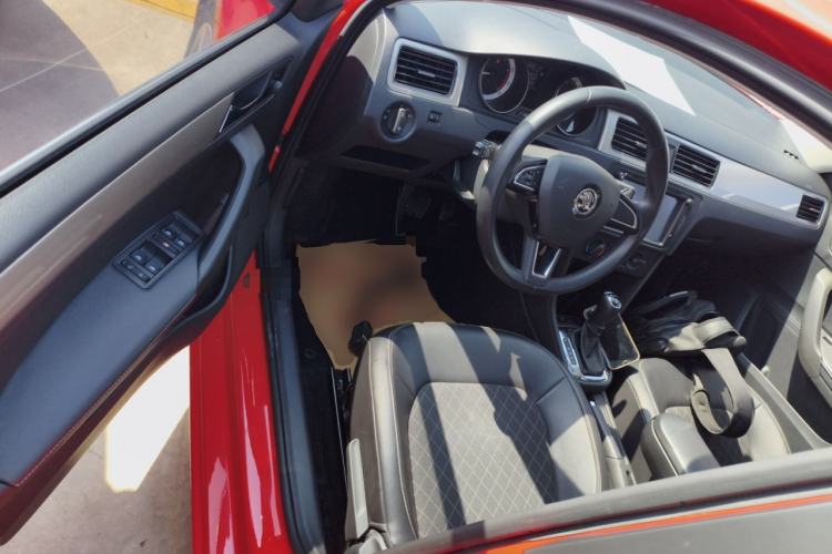 Used Skoda Rapid Spaceback 2019 Revised Version 1.5L Automatic Comfort Edition China VI Standard
