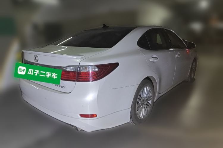 Used Lexus ES 2013 250 Luxury Edition
