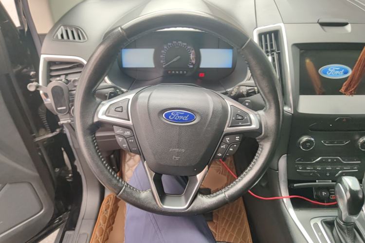 Used Ford Edge 2018 EcoBoost 245 Two-Wheel-Drive Titanium 7-Seater China V Standard Steering Wheel