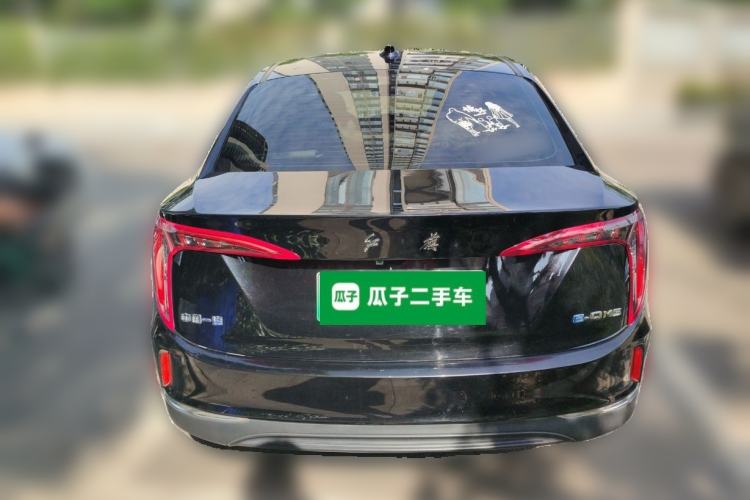 Used Hongqi E-QM5 2022 431 km Charge & Enjoy Edition