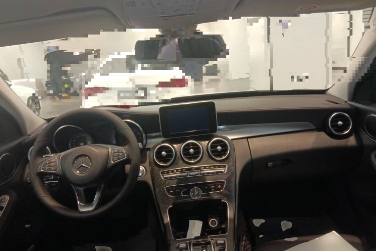 Used Mercedes-Benz C-Class 2018 C 200 L Sport Edition Center Console