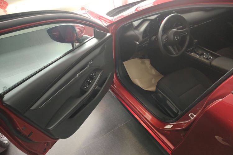 Used Mazda 3 Axela 2021 2.0L Automatic Zhiqing Edition Driver Seat