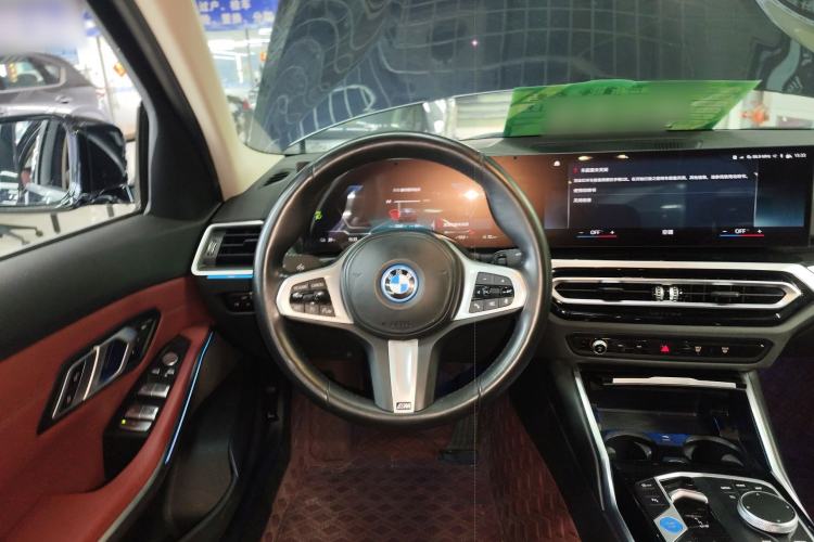 Used BMW i3 2022 eDrive 35 L Steering Wheel